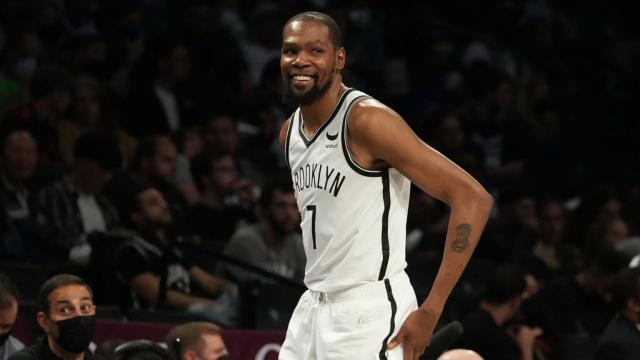 开云体育app下载入口-NBA最新MVP榜：KD强势登顶 德罗赞挤进前五