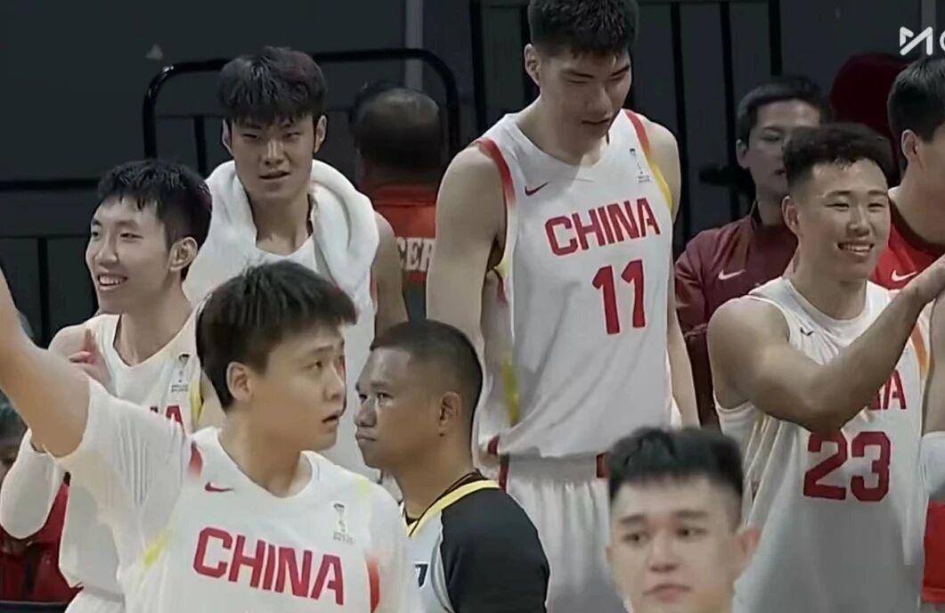 开云体育app入口-中国男篮逆转台北，李弘权正负值+21，赛后评分出炉，张镇麟4.6分