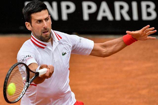 开云体育app下载入口-德约罗马站雨后惊险闯关 状态起伏大法网真悬了?