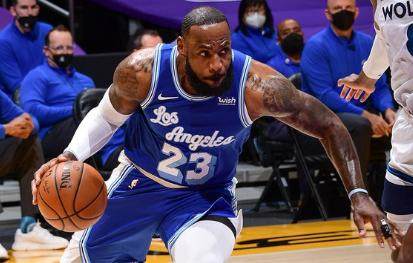 开云体育app下载入口-砍三双 当老板 声援亚裔 老詹诠释什么叫优质偶像